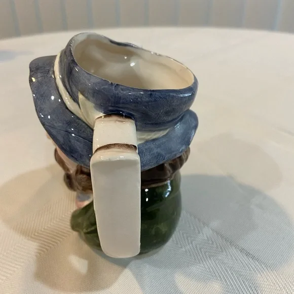 VINTAGE TOBI SM CUP 2 1/2 inches tall - Picture 3 of 6